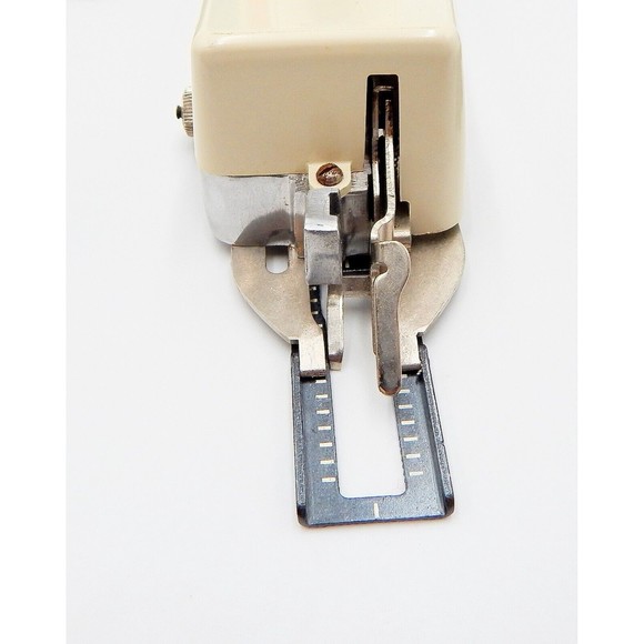 Singer Professional Buttonholer 102991 Original Box Slant Needle Zig Zag - Picture 9 of 12